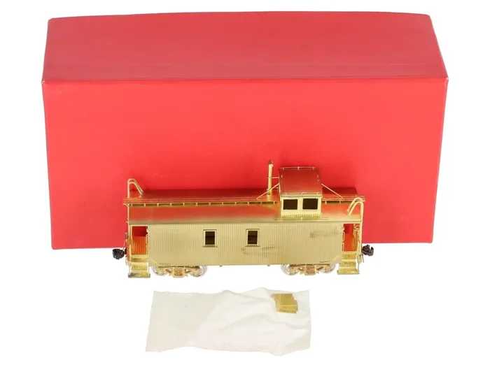 Van Hobbies HO BRASS CPR Bay Window Wood Sheath Caboose – Unpainted EX/Box