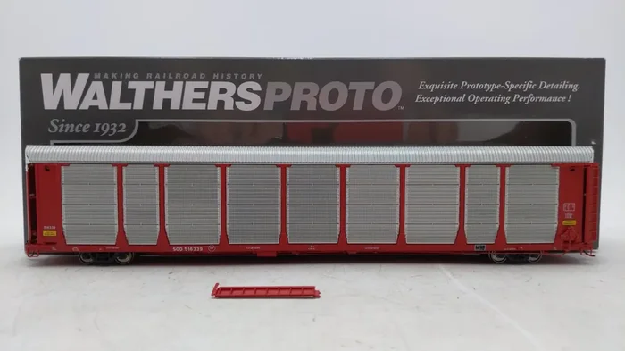Walthers 920-101319 89‘ Thrall Bi-Level Auto Carrier SOO Line 516339 EX/Box